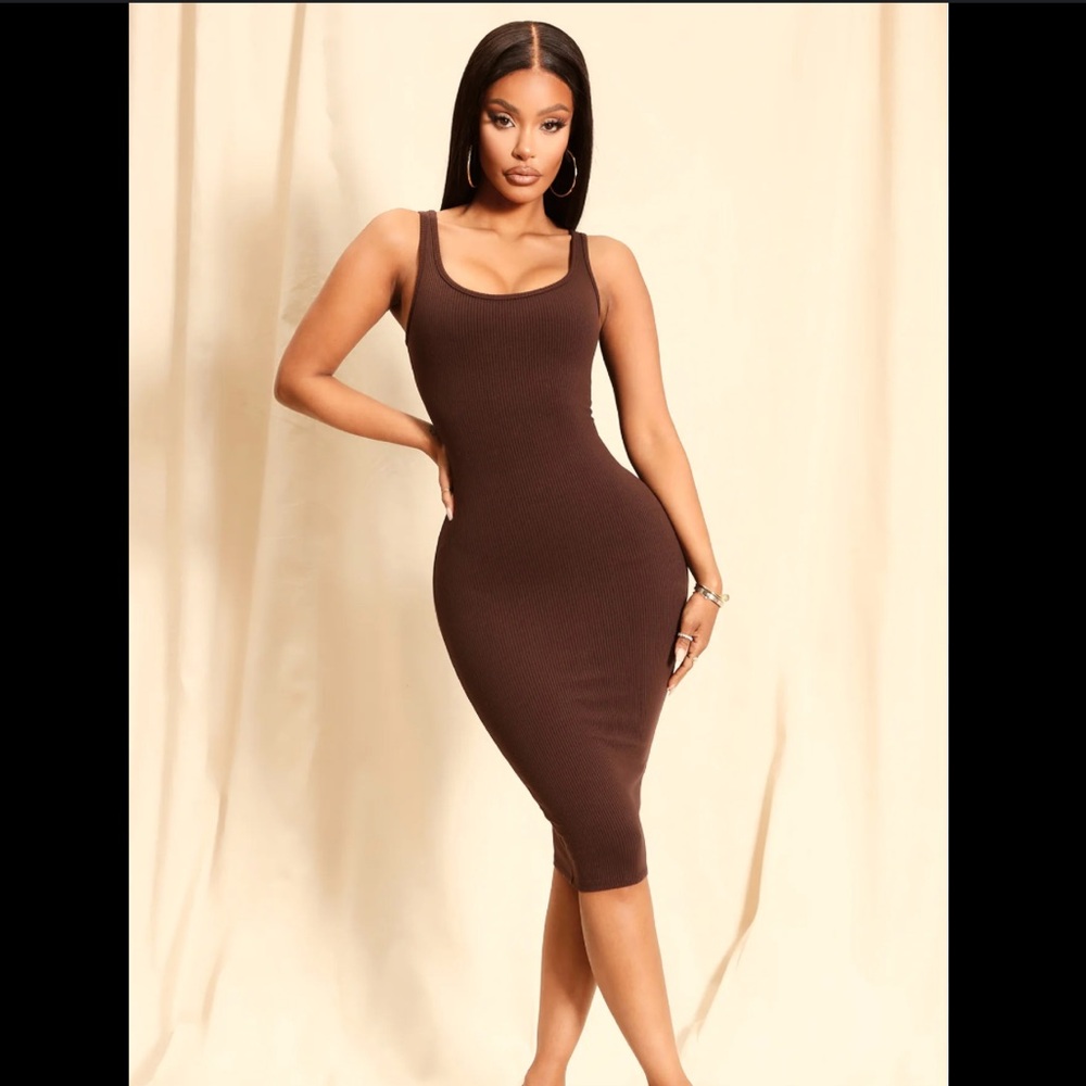 Fashion Nova Londyn Elizabeth Snatched Beige Ribbed Midi Dress NWT